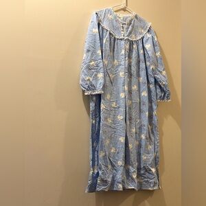 Lanz of Salzburg Blue Flannel Nightgown - women’s large